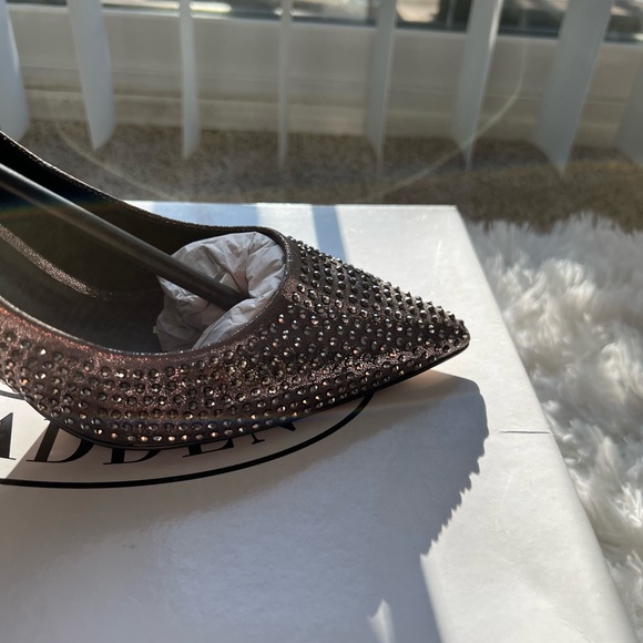 Steve Madden Mandi-R Lead Pump - Picture 8 of 12